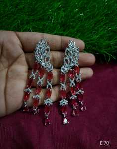 PENDIENTES DE ESTILO CLÁSICO DE DIAMANTE AMERICANO TRADICIONAL Y DE MODA Y PENDIENTES DE REGALOS DE CUMPLEAÑOS Y NAVIDAD - Product Image 4