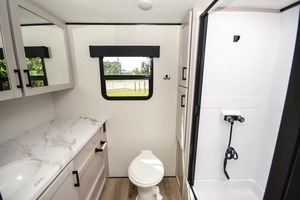 Remolque Jayco Jay F-e-a-t-h-e-r 25RB 2026 Usado en Buen Estado, Listo para la Venta - Product Image 3