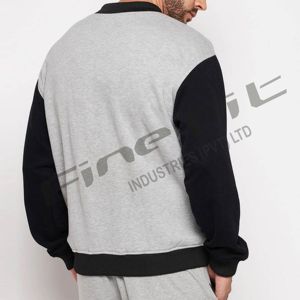 Blouson aviateur léger Varsity pour hommes Vêtements d'extérieur de haute qualité avec col montant Logo avant Matériau intérieur souple Fabriqué au Pakistan - Product Image 3