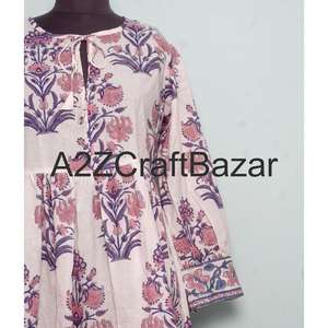 Robe Midi Bodycon à Manches Longues Col en V en Coton 100% Simple et Écologique à Motifs Floraux Imprimés Numériquement à la Main avec Tissu Lavable - Product Image 2