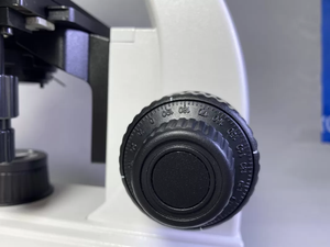 古典的な顕微鏡学校実験室医学研究研究のための便利な操作生物学的顕微鏡 - Product Image 3