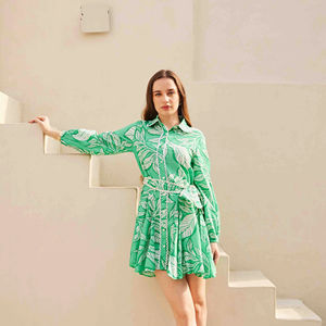 Vestido cruzado elegante moderno indio, tela de algodón para mujer en un Mini estilo fluido, traje de verano cómodo, vestido informal natural y aireado - Product Image 1