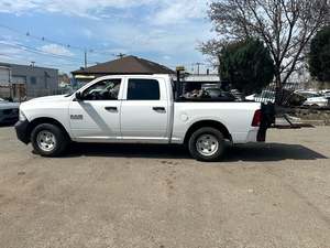 Dodge RAM 1500 Tradesman Crew Cab 4WD 2016, conduite à gauche, norme d'émission Euro IV - Product Image 5