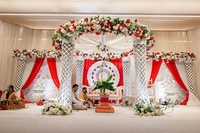 Ensemble de Mandap en Bois Grand Style Manavarai, Décoration de Mariage Traditionnel du Sud, Fusion Professionnelle, Montage Facile, Sydney