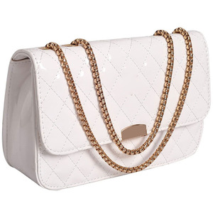 Sacs à main modernes pour femmes, design élégant, grand espace, toucher doux et forme élégante, sac à main de mode quotidien pour jeunes femmes élégantes et branchées - Product Image 1