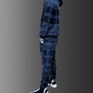 Ensemble de survêtements décontractés pour hommes, vêtements de sport légers et confortables, combinaison de jogging pour l'entraînement en salle de sport, la course et les activités de plein air - Product Image 3