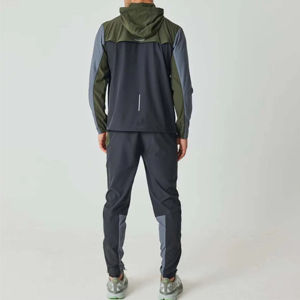 Veste coupe-vent d'extérieur pour hommes de marque personnalisée veste coupe-vent légère à capuche en tissu écologique imperméable pour l'hiver - Product Image 3