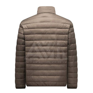 Chaqueta de Invierno para Hombre de Alta Calidad y Bajo Precio, Cuello Alto, Logotipo Frontal, Ecológica, Transpirable, Diseño Único, Contraste de Color - Product Image 2