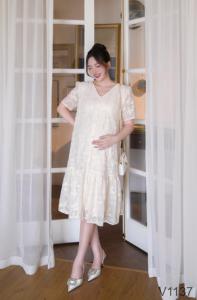 Robe de maternité confortable en mousseline de soie brodée douce V1137 avec un design droit pour l'été non décoloré - Product Image 4