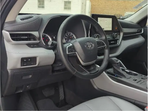 TOYOTA HIGHLANDER XLE 2023, SUV USADO, PRIMERA MANO - Product Image 2