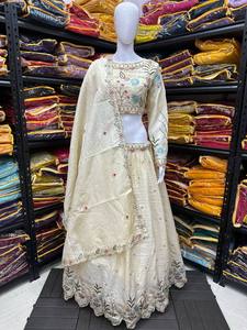 Designer Party Wear Lehenga Choli, Fil et Séquence Work Wedding Lehenga Choli, Réception personnalisée lehenga - Product Image 2