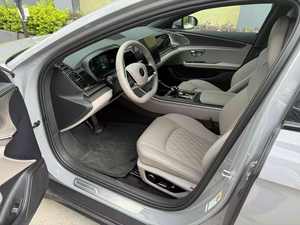 Auto Usado Han EV 2025 con Carga Ultra Rápida de 800V y 700km de Autonomía, Fabricado en Alemania, Motor Turbo de Gasolina, Neumáticos R17, Volante a la Izquierda - Product Image 3