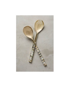 Juego de cubiertos de acero inoxidable duradero con diseños clásicos y acabados pulidos, perfecto para comidas formales e informales - Product Image 6