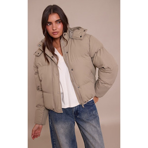 Chaqueta Acolchada Personalizada de Alta Calidad para Mujer, Transpirable, Tejida, Impermeable, Cálida, Talla Grande, Relleno Grueso de Poliéster, con Capucha, para Invierno - Product Image 1