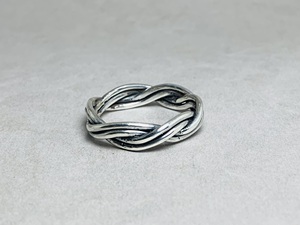 Bagues en argent sterling 925 faites à la main Design torsadé Bijoux fins pour tout le monde Réglage personnalisé Occasion de mariage - Product Image 5