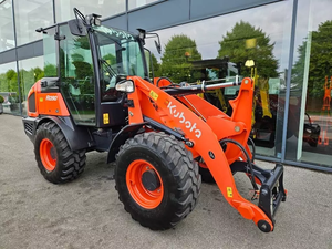 Compre una Cargadora de Ruedas Compacta Kubota R090 de Calidad | Cargador Frontal 4x4 con Motor Diésel de 65 HP | Cargadora Articulada de 3.5 Toneladas para Construcción - Product Image 1