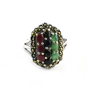 Bague de cocktail vintage pour femme en argent 925, sertie de rubis, émeraudes et onyx, design géométrique, pour tous les jours et toutes occasions - Product Image 3