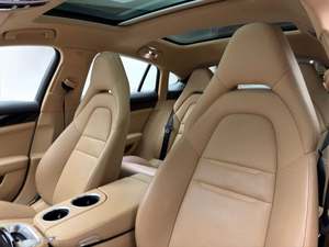 PROFITABLE USADO 2020 PORS PANA-MERA 4 SEDÁN IMPECABLE CON TRACCIÓN EN LAS CUATRO RUEDAS - Product Image 2