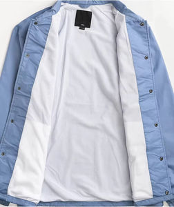 เสื้อแจ็คเก็ตกันลมคอตั้งแฟชั่นใหม่สำหรับผู้ชาย แจ็คเก็ตโค้ชพิมพ์ลายตามสั่ง พร้อมโลโก้ OEM เสื้อผ้ากันน้ำสำหรับฤดูหนาว - Product Image 2