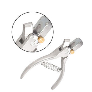 Couteau à oreilles en acier inoxydable tranchant pour le bétail, outil vétérinaire réutilisable pour l'identification des bovins, des moutons et des porcs - Product Image 1