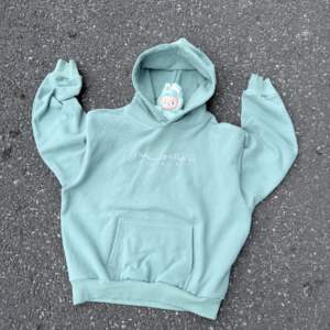 สเวตเตอร์ถักมีฮู้ดของผู้ชายสไตล์เกาหลีเสื้อสเวตเตอร์แบบสวมหัวสีพื้นลำลองขนาดใหญ่มีสไตล์ - Product Image 4