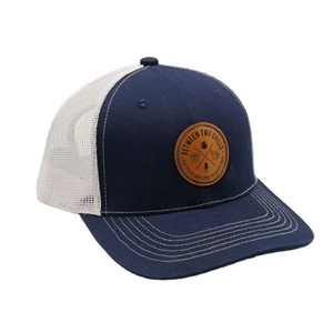 Casquette de camionneur personnalisée en gros de haute qualité pour hommes et femmes 5/6 Panel Quality Baseball Cap - Trucker Hat With Mesh Panel - Product Image 3