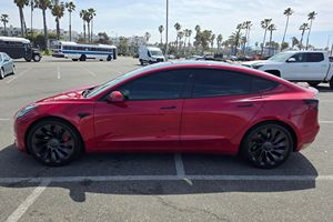 Certificado cuidadosamente usado 2022 Teslas Modelo 3 Rendimiento - Product Image 2