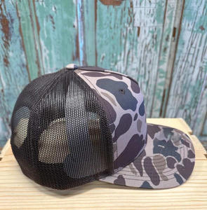 Gorra de camionero ajustable de 5 paneles con logotipo de parche de cuero, fabricada en Vietnam, atuendo vintage e informal, venta al por mayor - Product Image 3