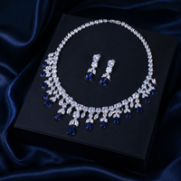 Ensemble de bijoux en zircone cubique AAA+ - Collier et boucles d'oreilles en forme de poire pour femmes - Micro pavé plaqué or 18 carats - Bijoux de mariage