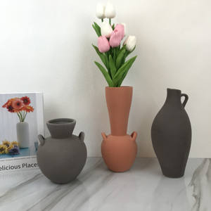 Vases en céramique nordiques personnalisés modernes de qualité supérieure pour la décoration intérieure Vases à fleurs en céramique personnalisés - Product Image 1