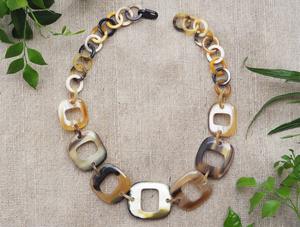 Collier de luxe en corne de buffle fait à la main, bijoux naturels et durables pour femmes, haute qualité - Product Image 6
