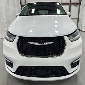 Chrysler Pacifica Touring L 2023 abordable et propre - Product Image 1