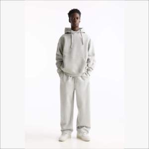 Chándal de hombre de tendencia superior a precios al por mayor recién llegado en ropa informal de patrón sólido multicolor para invierno - Product Image 3