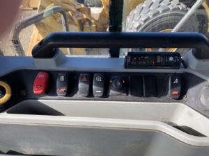 Minicargadora y Retroexcavadora Usada Cat 966 con Motor, Caja de Cambios y Bomba - Product Image 5