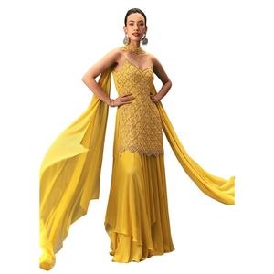 Giallo paillettes mano lavoro Kurta Sharara Set in seta Georgette con Dupatta per matrimonio festivo ricevimento da sposa - Product Image 4