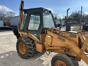 Chargeuse-pelleteuse Case 580D de 1983, neuve et d'occasion, à vendre / Tracteur de haute qualité à prix avantageux - Product Image 3
