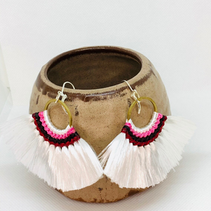 Boucles d'oreilles à franges en forme d'éventail blanc de haute qualité - Or - Longues - Product Image 1