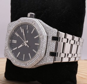 Élégant blanc bleu Moissanite entièrement glacé Hip Hop montre chiffres romains Date cadran 20mm acier inoxydable bande verre ETA mouvement - Product Image 5