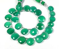 Perles d'onyx naturel en forme de briolette 10-12mm, 25 perles, brin de 9,5 pouces, forme de pièce de monnaie verte, taille facetée, qualité supérieure, 75 carats