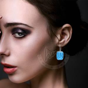 Pendientes Geométricos de Plata de Ley 925 con Aguamarina y Cuarzo Hidro, Elegantes y Modernos para Mujer, Hechos a Mano con Piedras Preciosas Facetadas - Product Image 2
