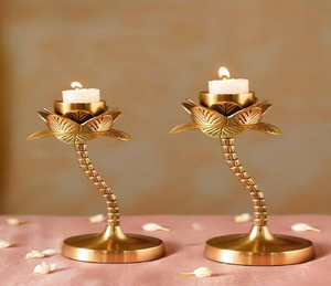 Base de mesa consola con plumas de pavo real majestuosas. Artesanía artística en metal para pasillos. Disponible a precios de mayoreo. - Product Image 2