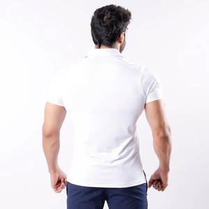 Polo Deportivo Ajustado con Material Transpirable y Estilo Moderno, Polo Deportivo Ajustado de Alto Rendimiento - Product Image 2