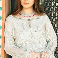 Tissu en filet cousu de couleur blanche, style de robes malaisiennes, broderie complète sur le devant avec pantalon Jamawar