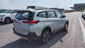 SUV Toyota Rush 1.5L essence transmission automatique, année 2023, tout neuf jamais enregistré 0 km 5 sièges - Product Image 3