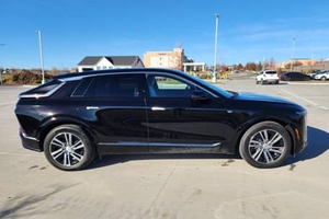 CADILLAC LYRIQ AWD LUXURY 2 2024 - Product Image 4