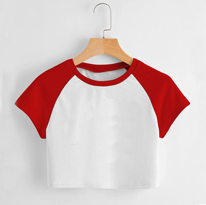 เสื้อยืดครอปแขนสั้นของผู้หญิงเสื้อครอปแขนสั้นพิมพ์ลายโลโก้ตามสั่ง - Product Image 4