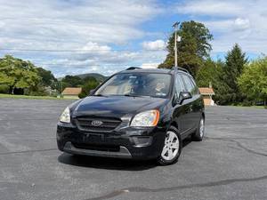 Precio bajo, Kia Rondo LX 2009, auto usado en venta - Product Image 1