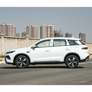 BYD Song Pro DM-i 2025 d'occasion, 2e génération, conduite intelligente, 115 km d'autonomie, SUV compact d'excellence, cuir, toit ouvrant panoramique, feux LED, conduite à gauche - Product Image 2