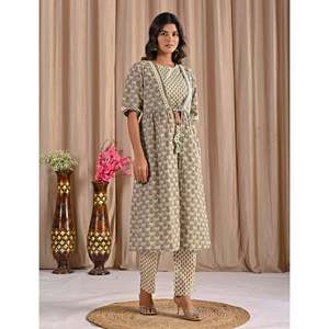 ชุดเซ็ตเสื้อคลุมไหล่ผ้าฝ้ายพิมพ์ลายสีเทา พร้อมกางเกงขาสั้น 2 ชิ้น สำหรับใส่ทุกวัน ไซส์ XS ตกแต่งด้วยลูกไม้ แขนสามส่วน เหมาะสำหรับฤดูร้อน - Product Image 6