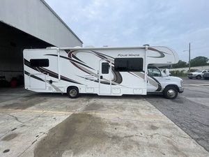 Autocaravana T-h-o-r F-o-u-r W-i-n-d-s 31W Usada del 2020, la Mejor Opción Disponible - Product Image 2